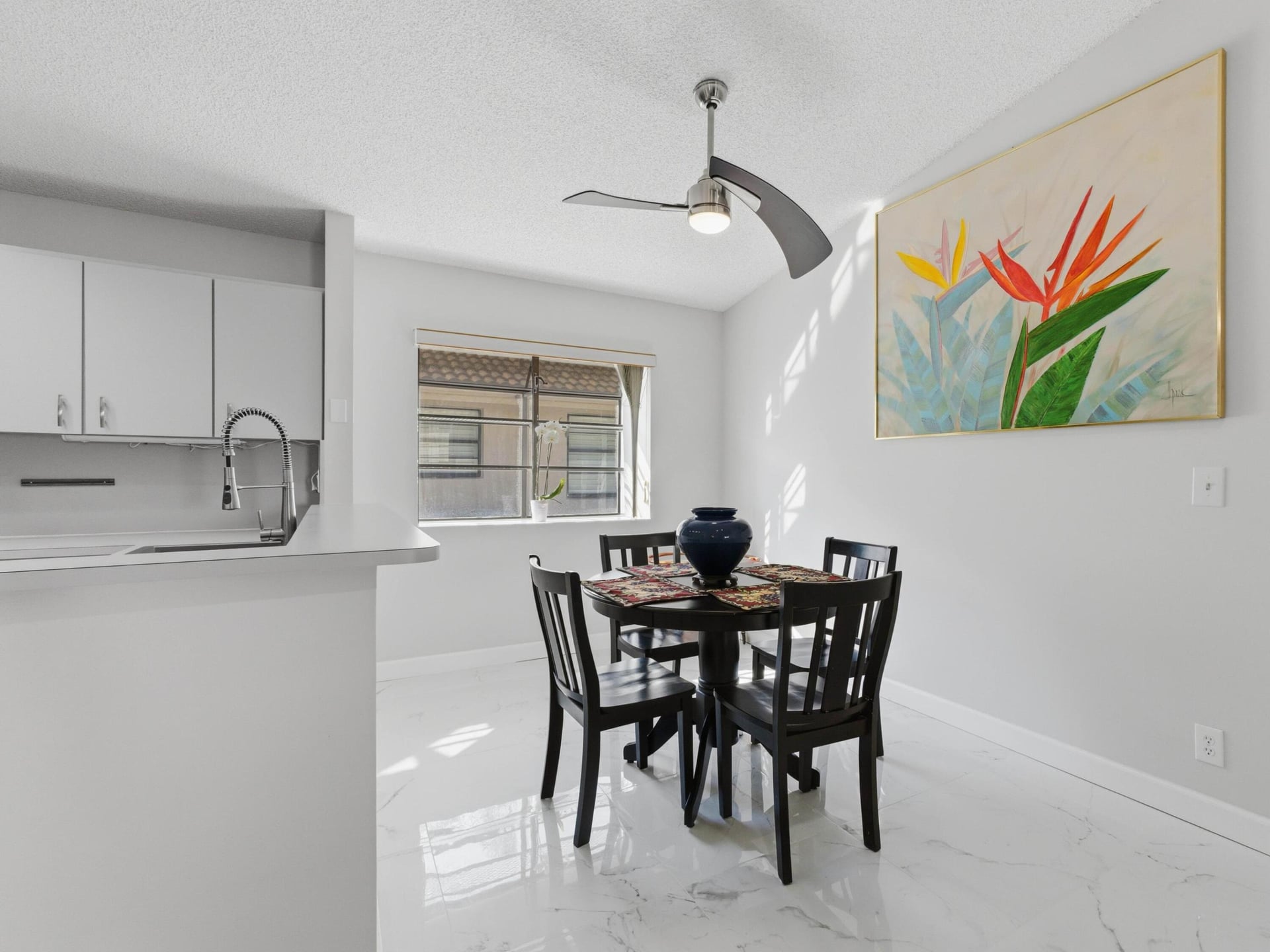 Residence photo 76