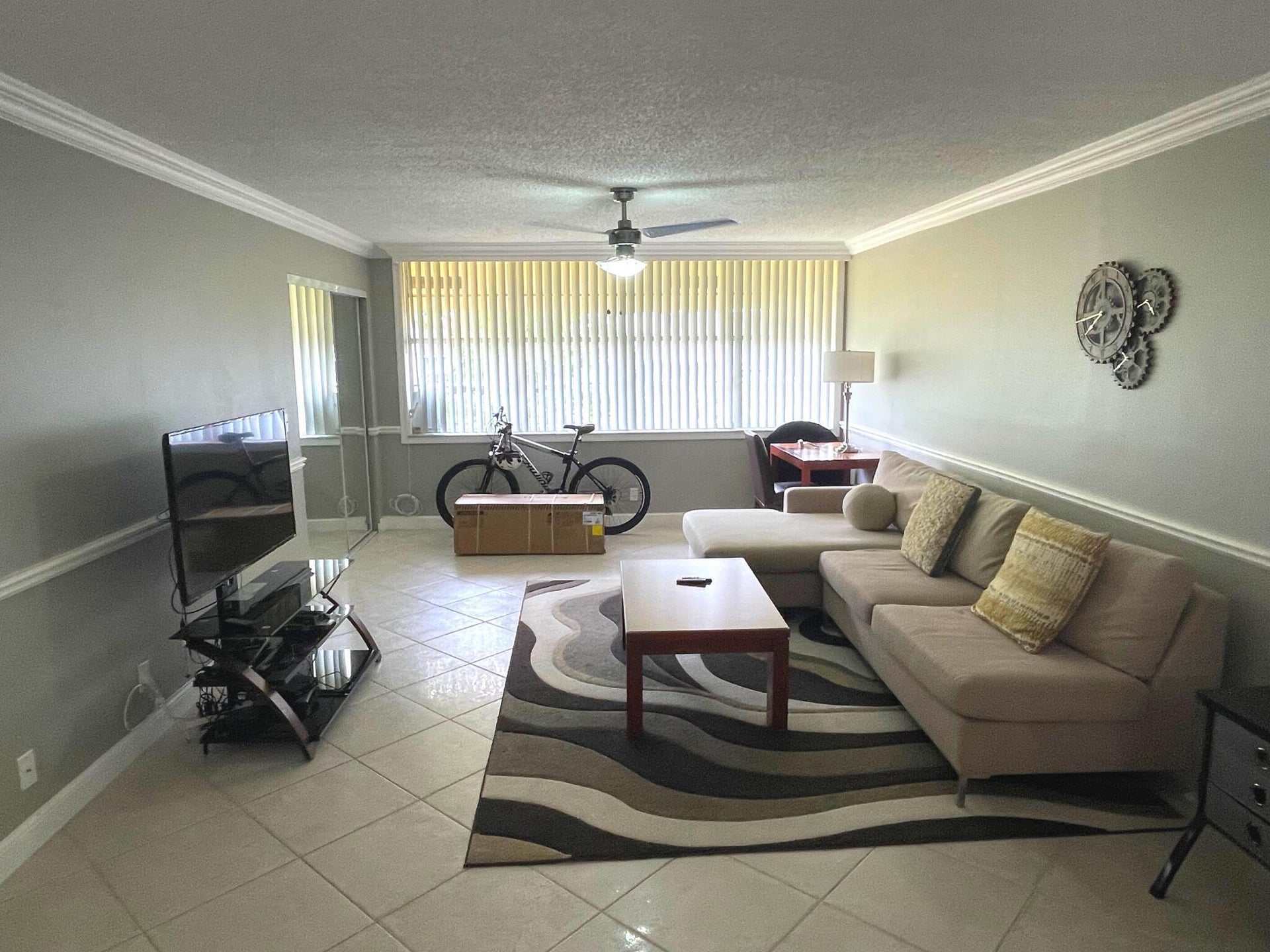  Unit 2070 photo 13