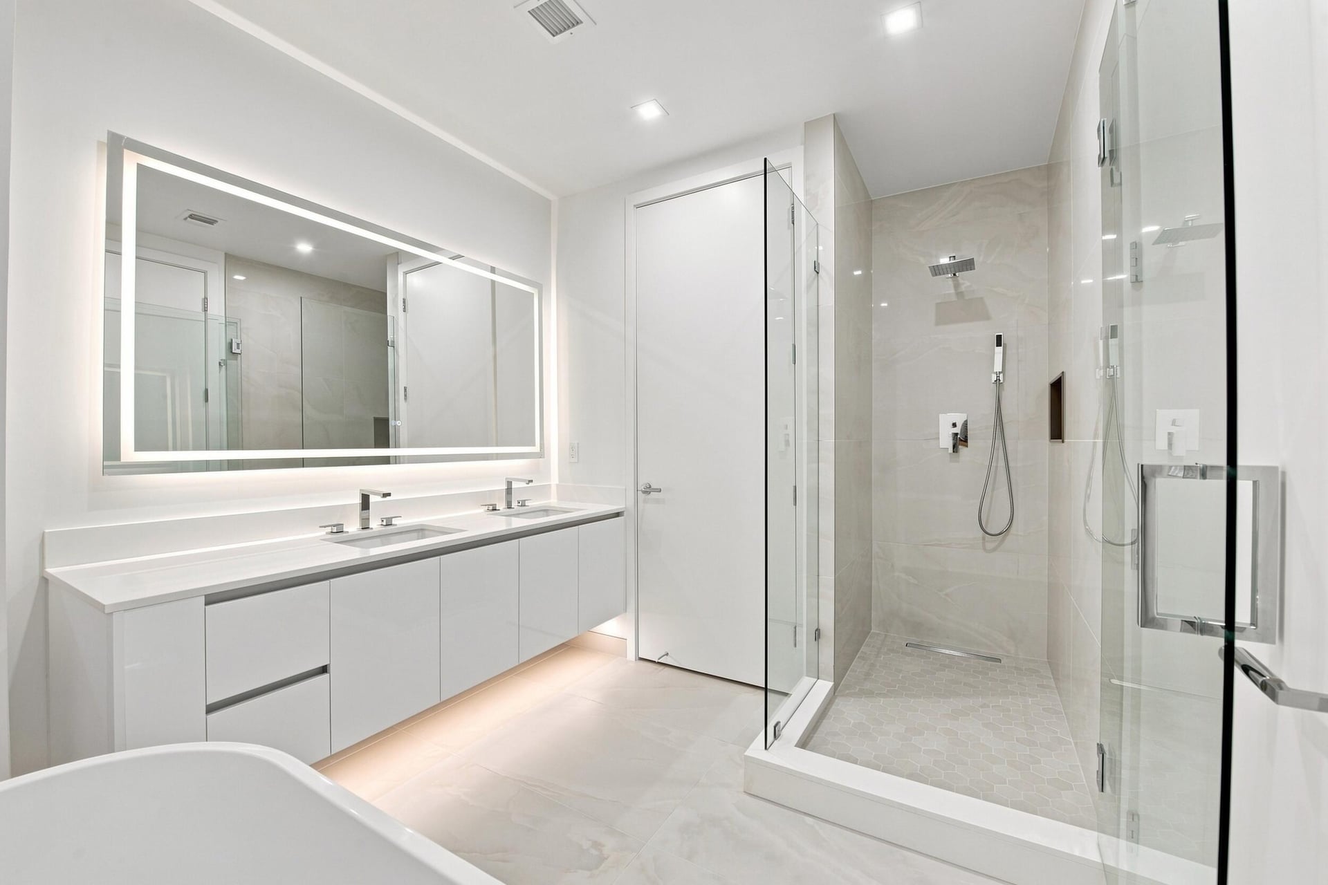 Nautilus 220 Unit 1517 photo 8