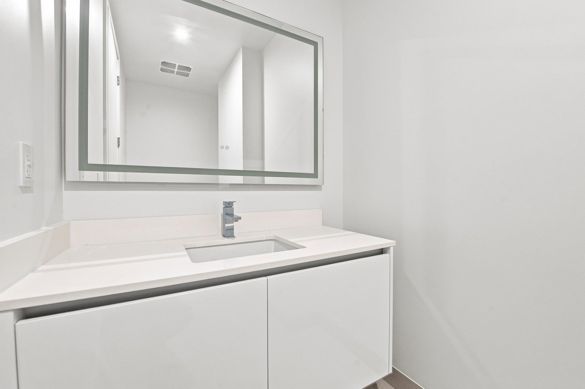 Nautilus 220 Unit 1517 photo 11