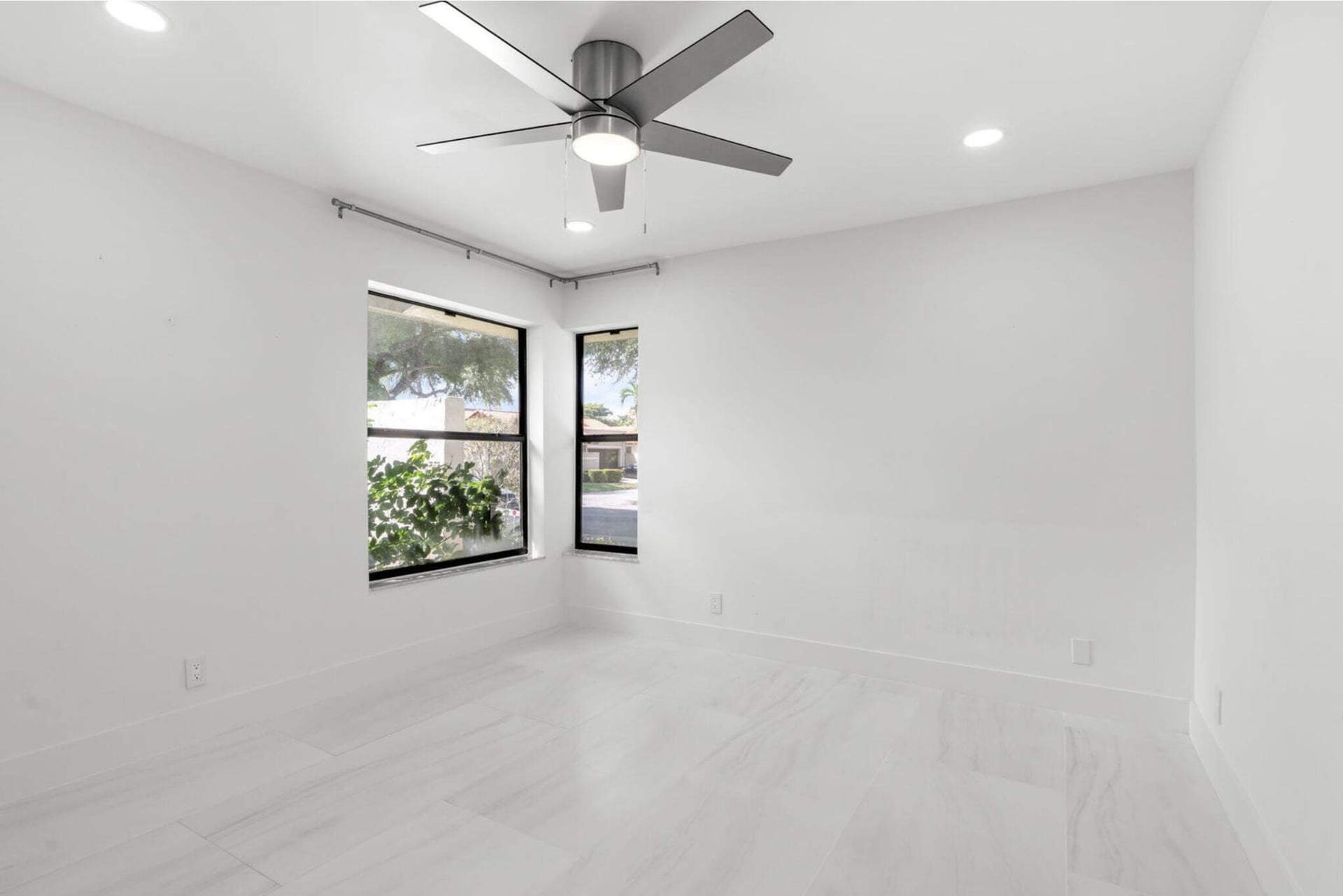 Residence photo 22