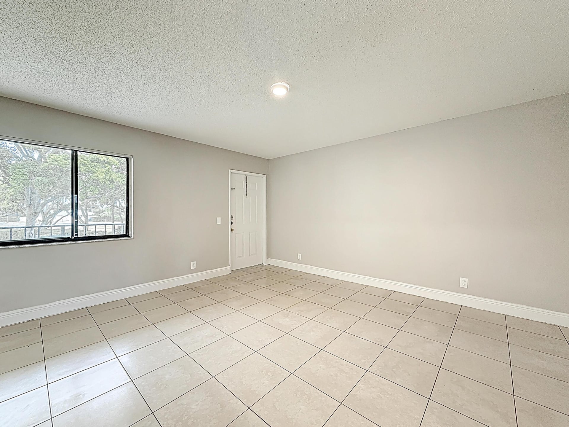  Residence photo 11