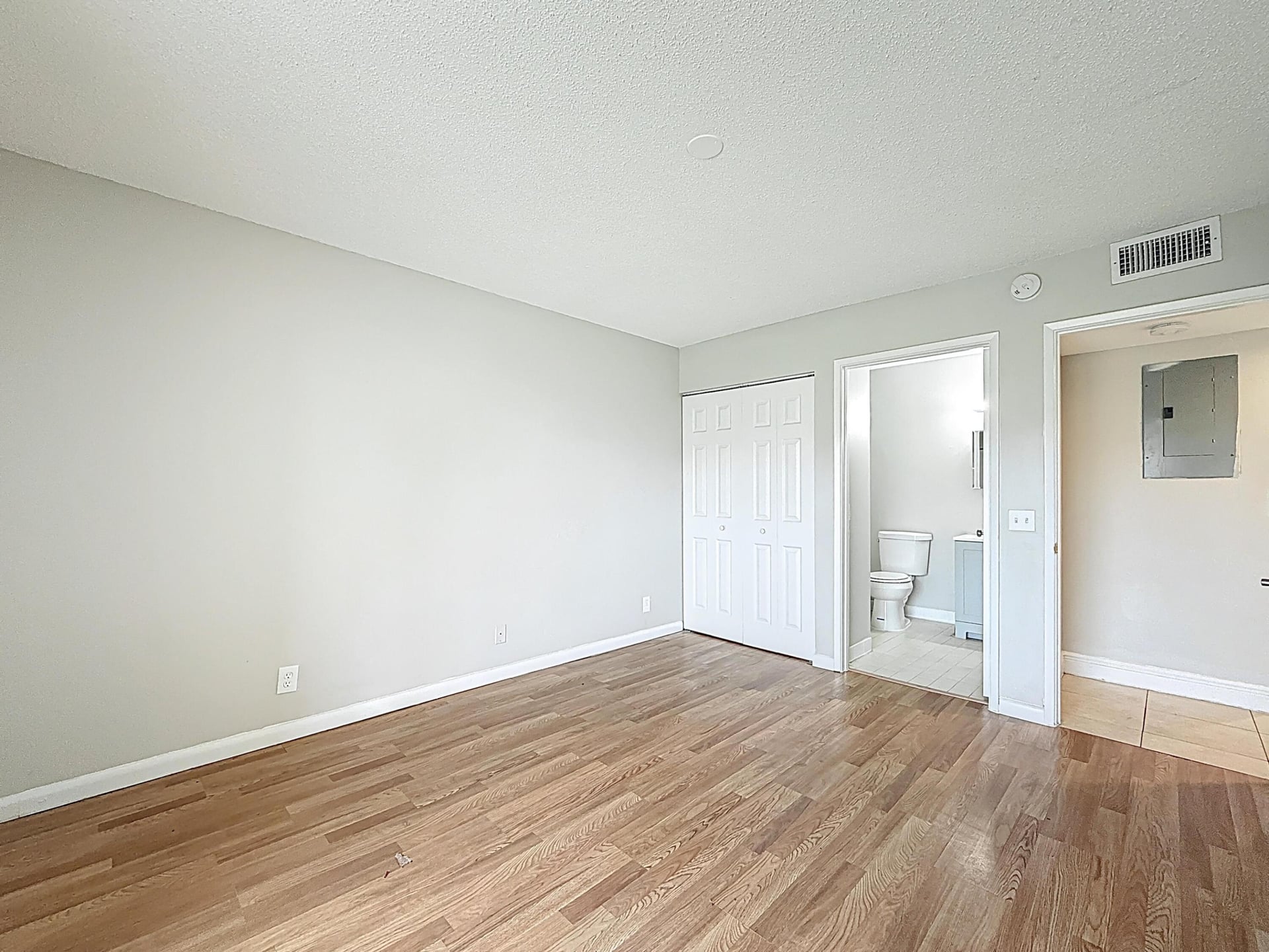  Residence photo 16