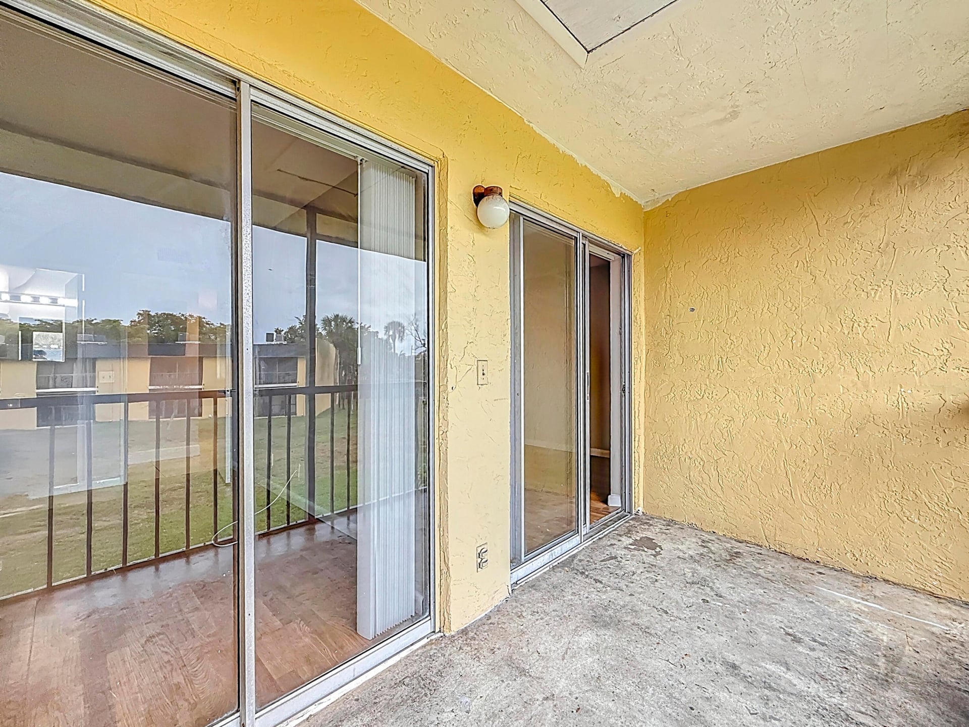  Residence photo 24