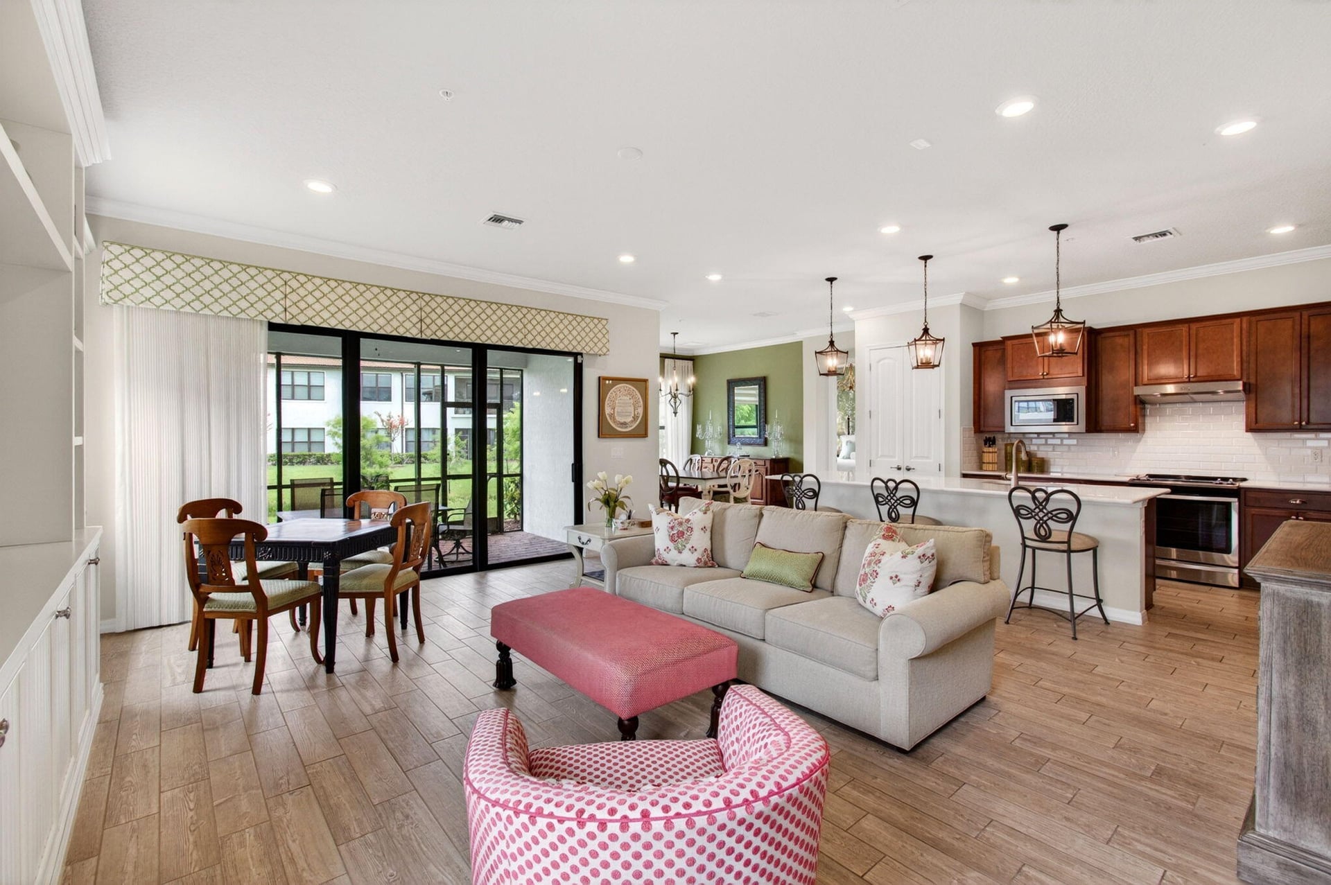 Residence photo 6