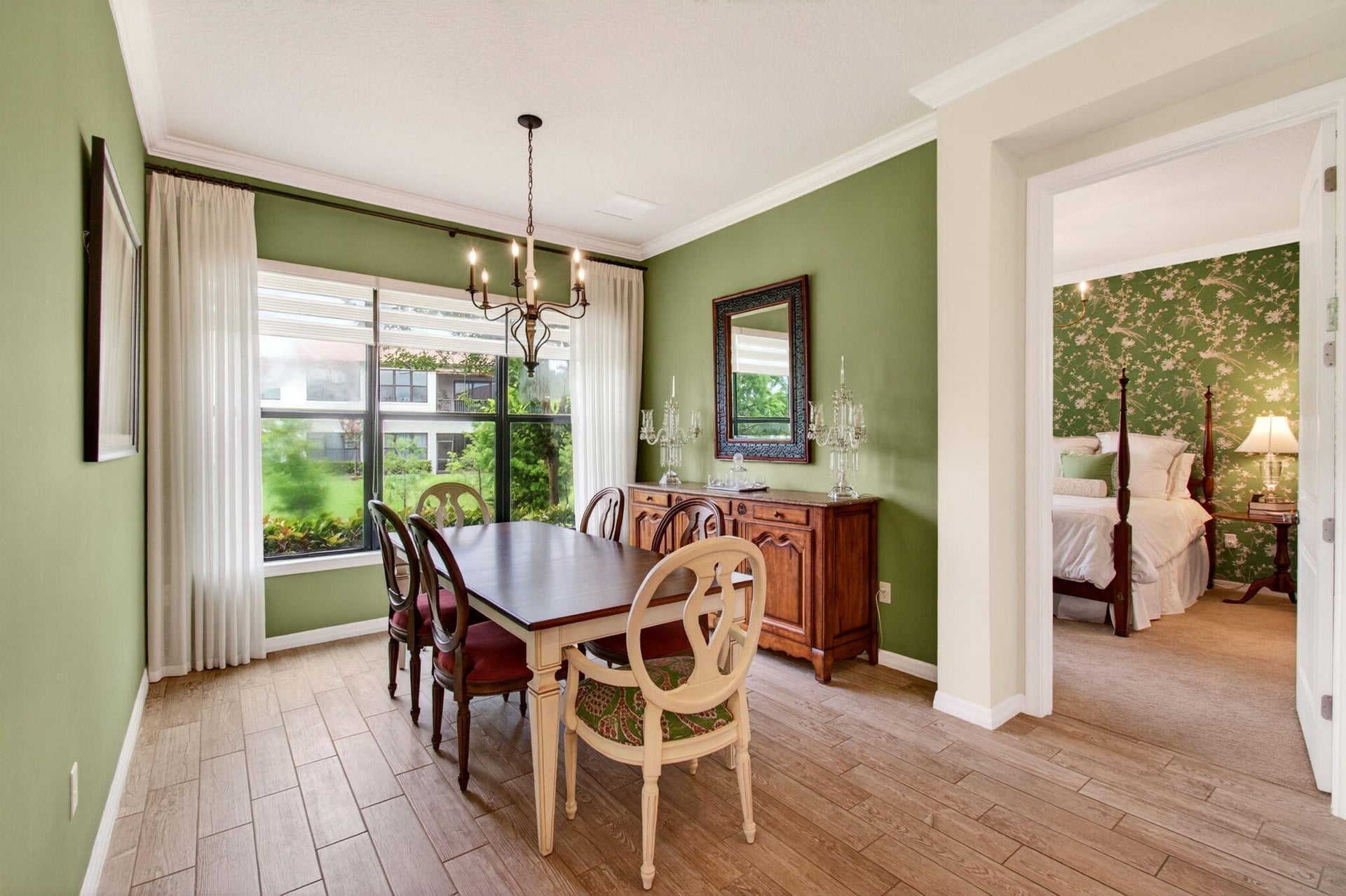 Residence photo 22