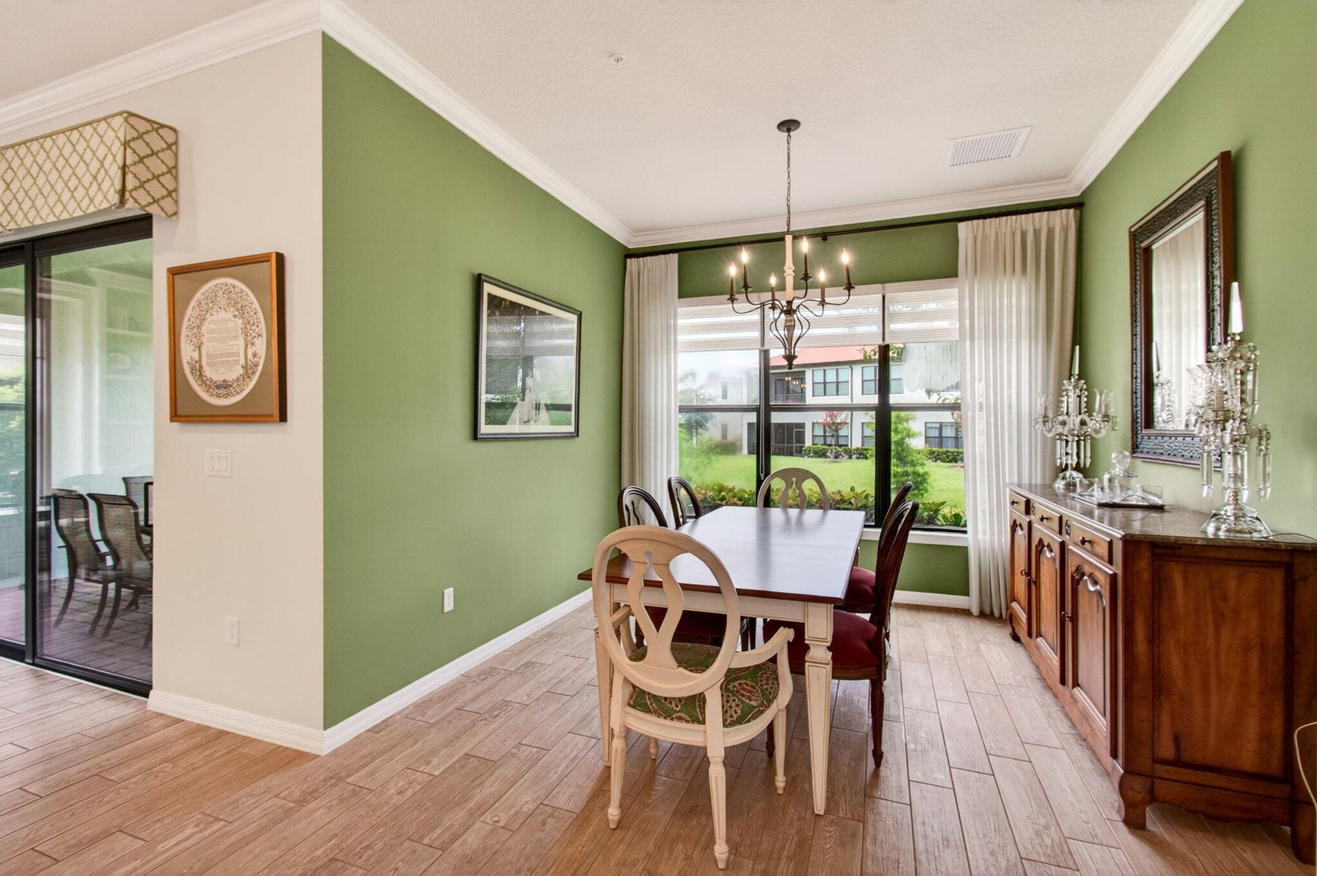 Residence photo 23