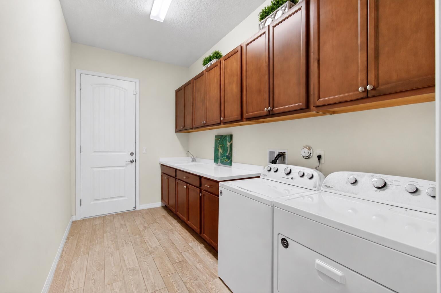 Residence photo 41