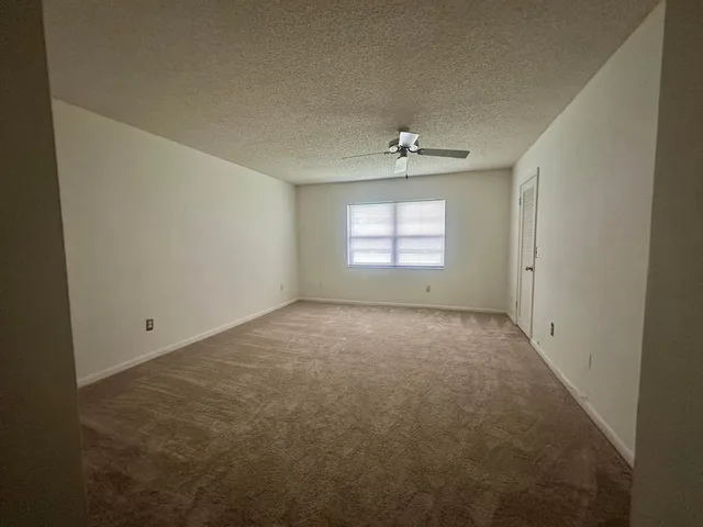 Unit 36J photo 11