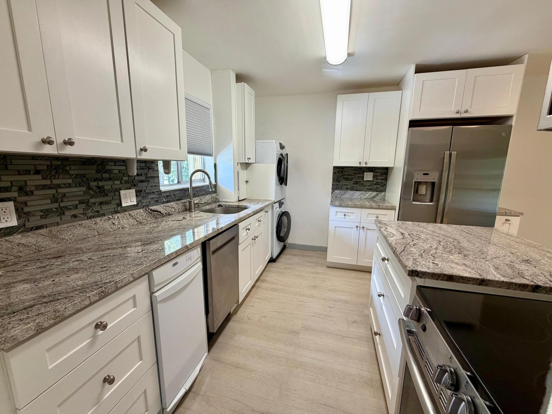 Unit 203 photo 3