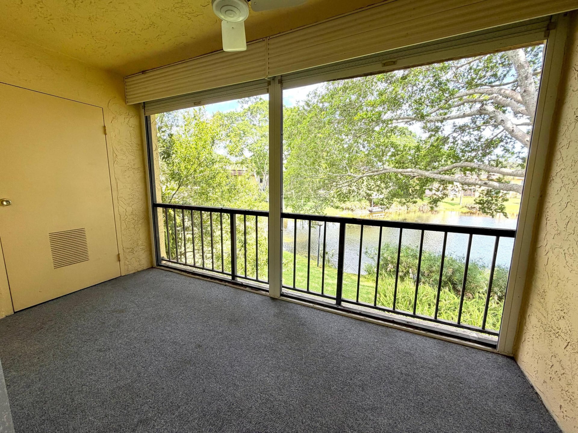 Unit 203 photo 11