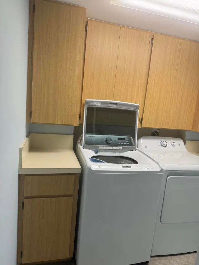  Unit 402 photo 6