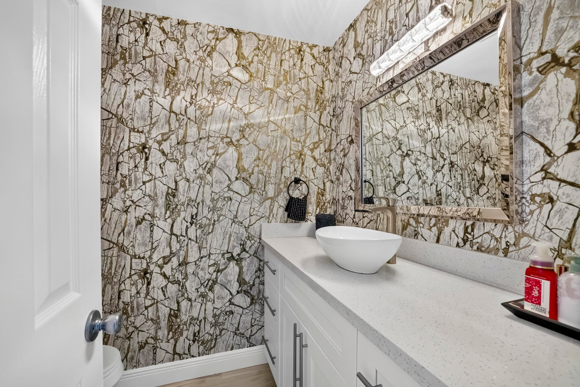  Residence photo 30