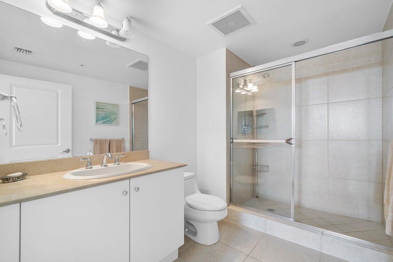 Unit Apt 606 photo 27