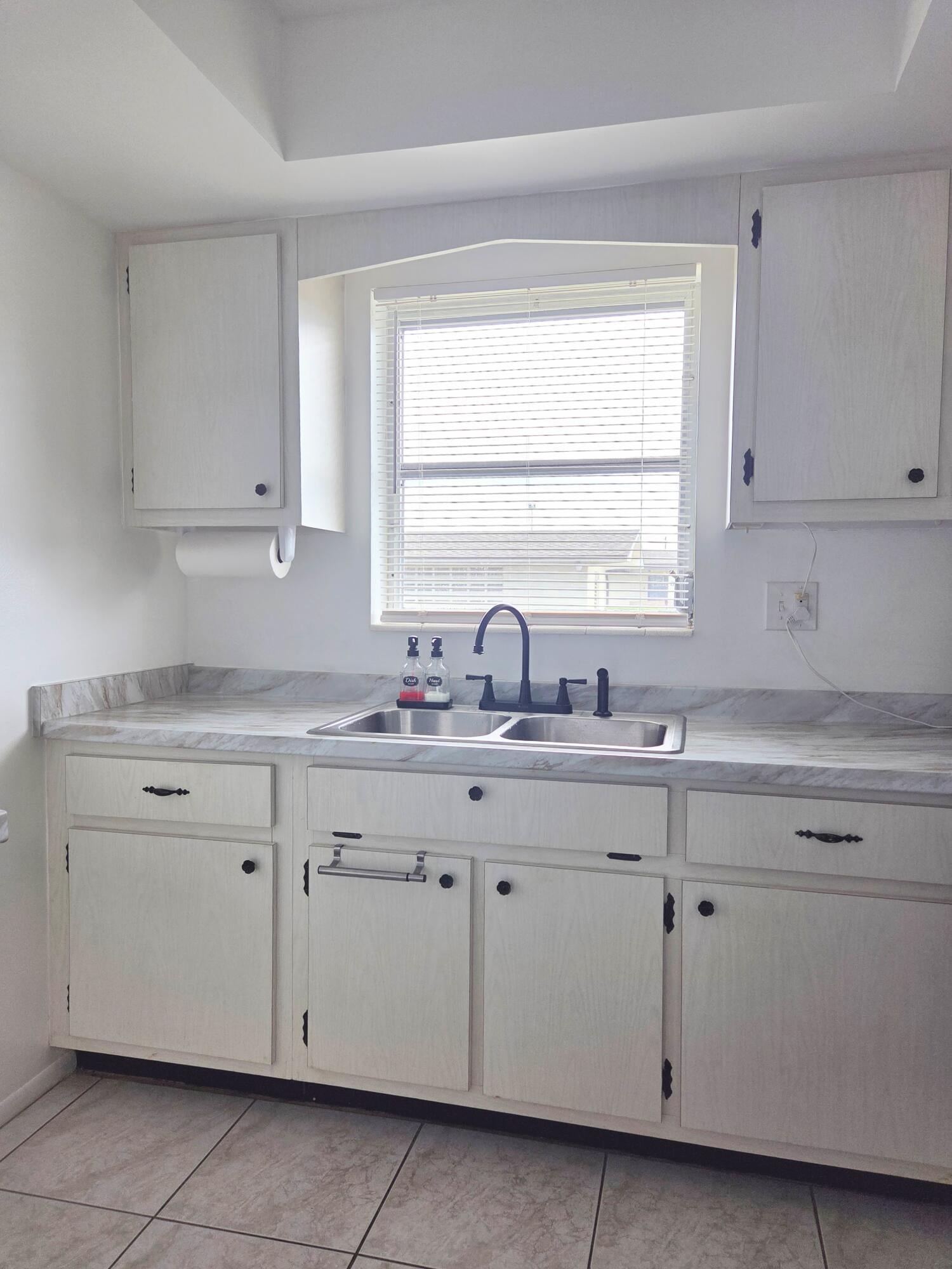 Unit C photo 8