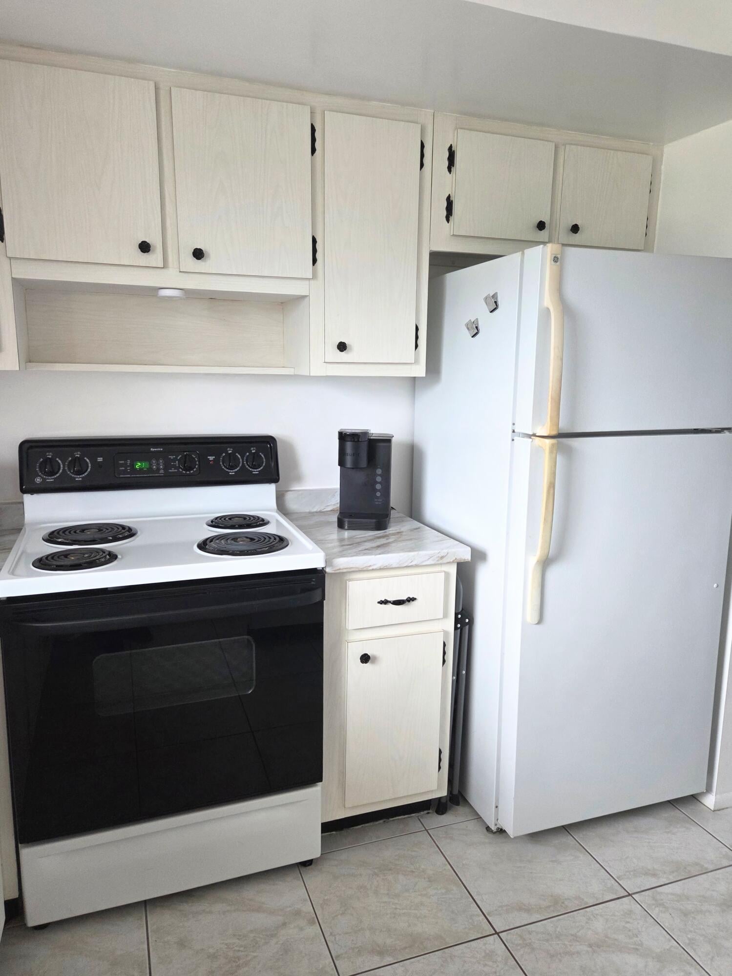 Unit C photo 9