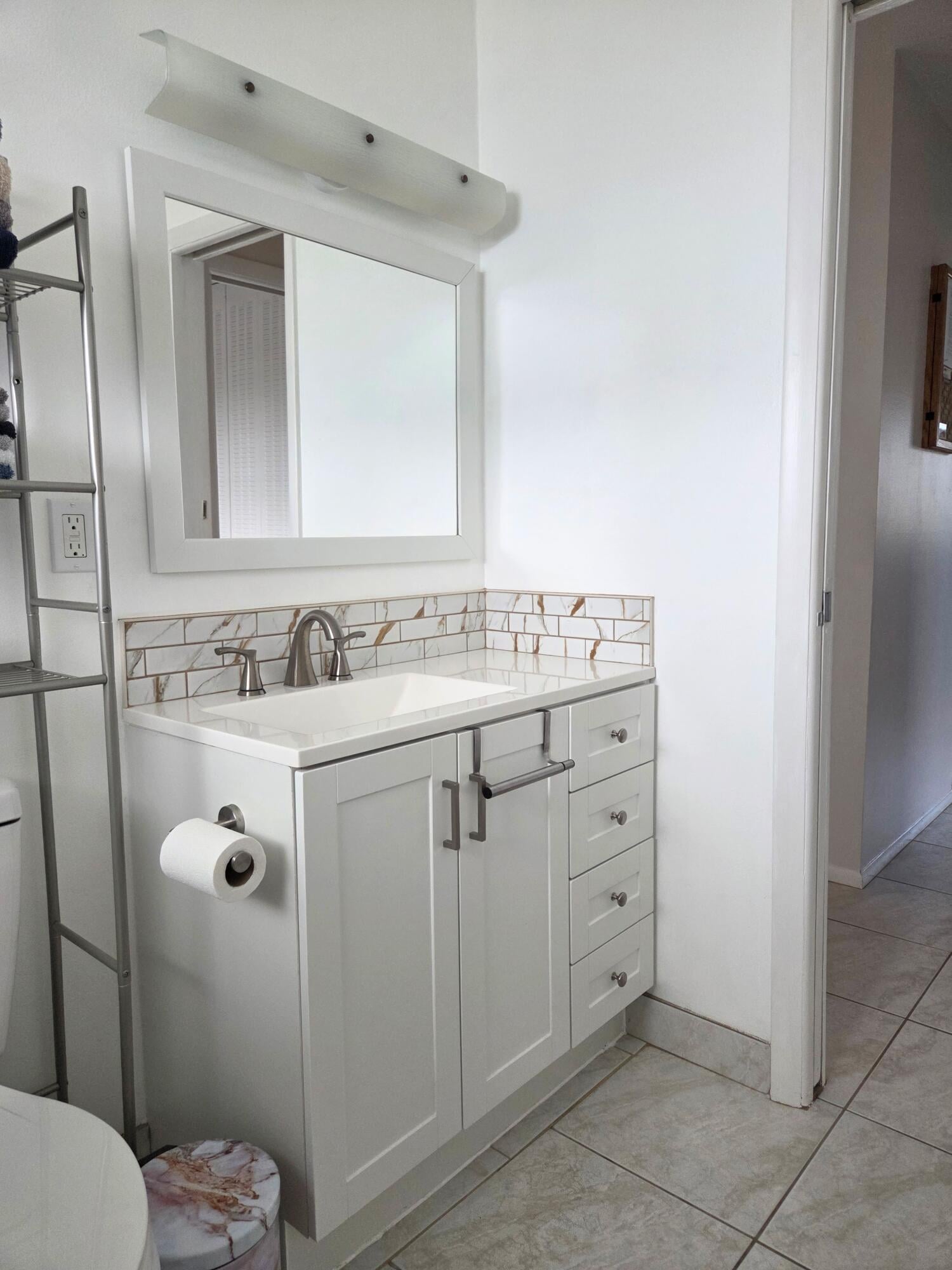 Unit C photo 15