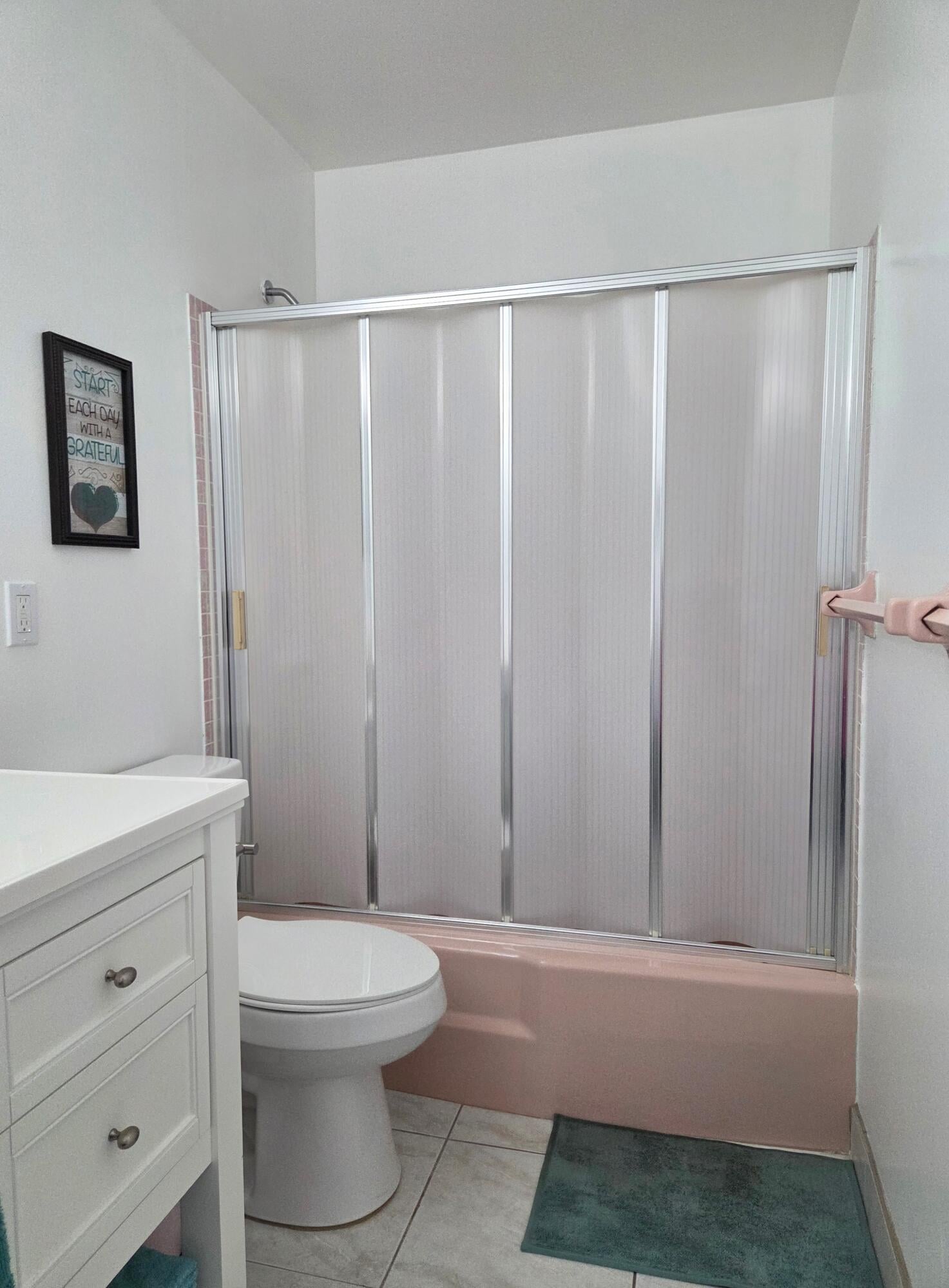 Unit C photo 23