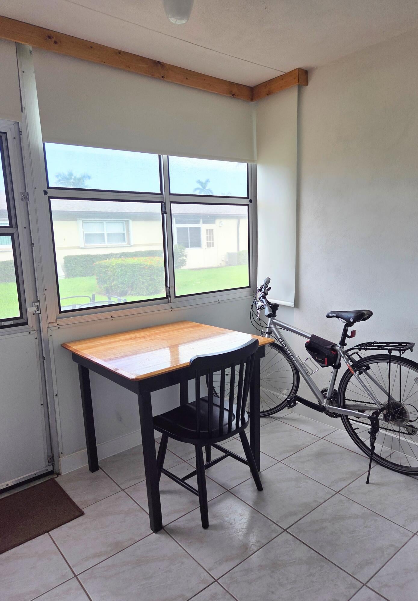 Unit C photo 25