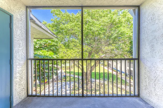  Unit 306 photo 23