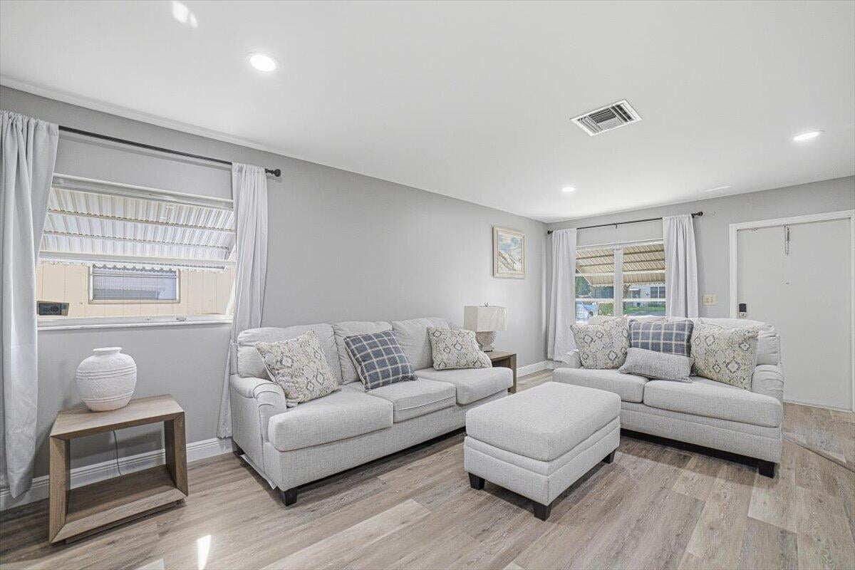 Residence photo 15