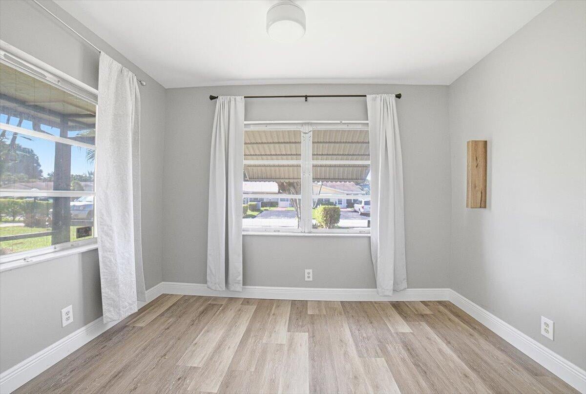 Residence photo 17