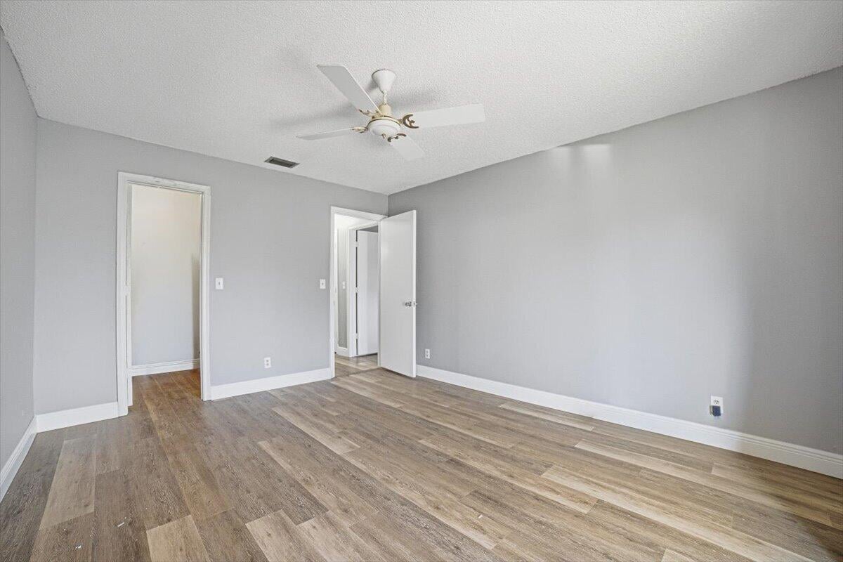 Residence photo 18