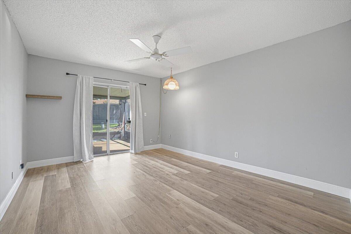 Residence photo 19