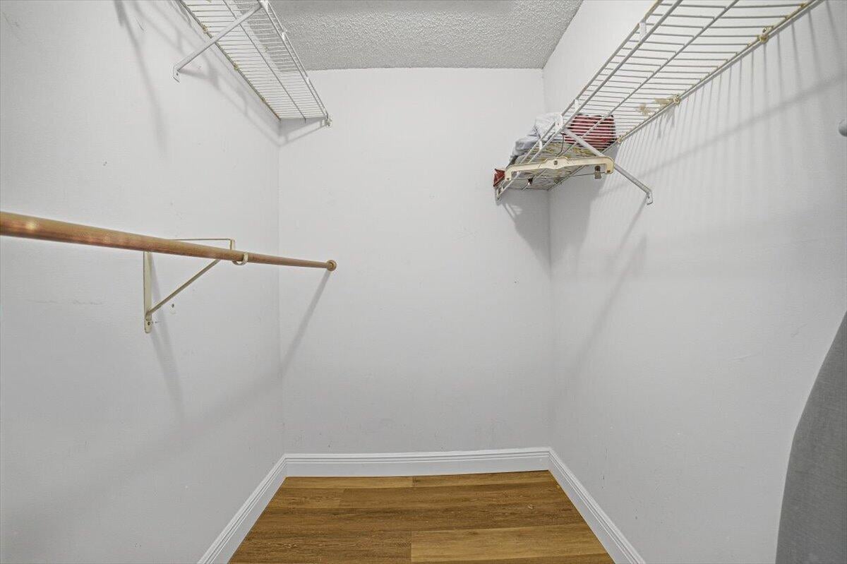 Residence photo 20