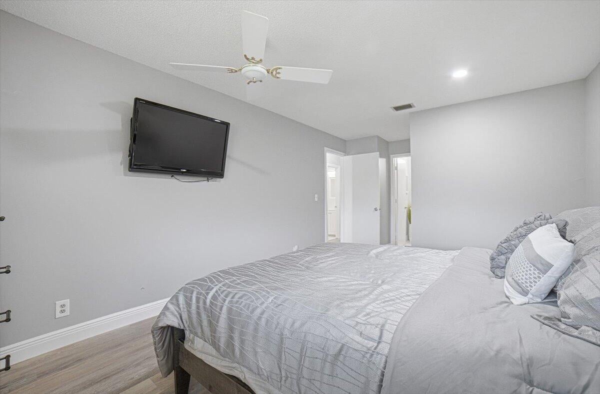 Residence photo 22
