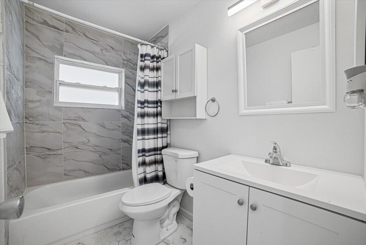Residence photo 24