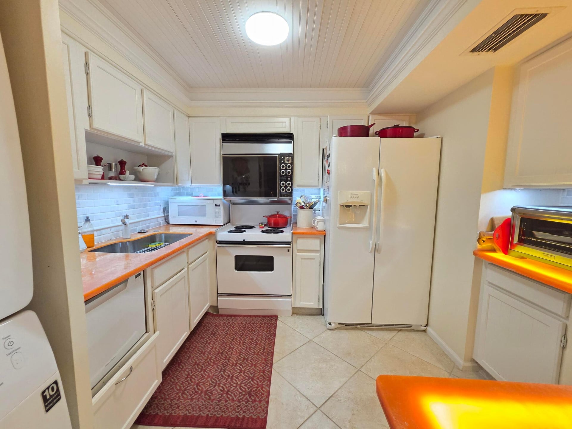 Unit 205 photo 17