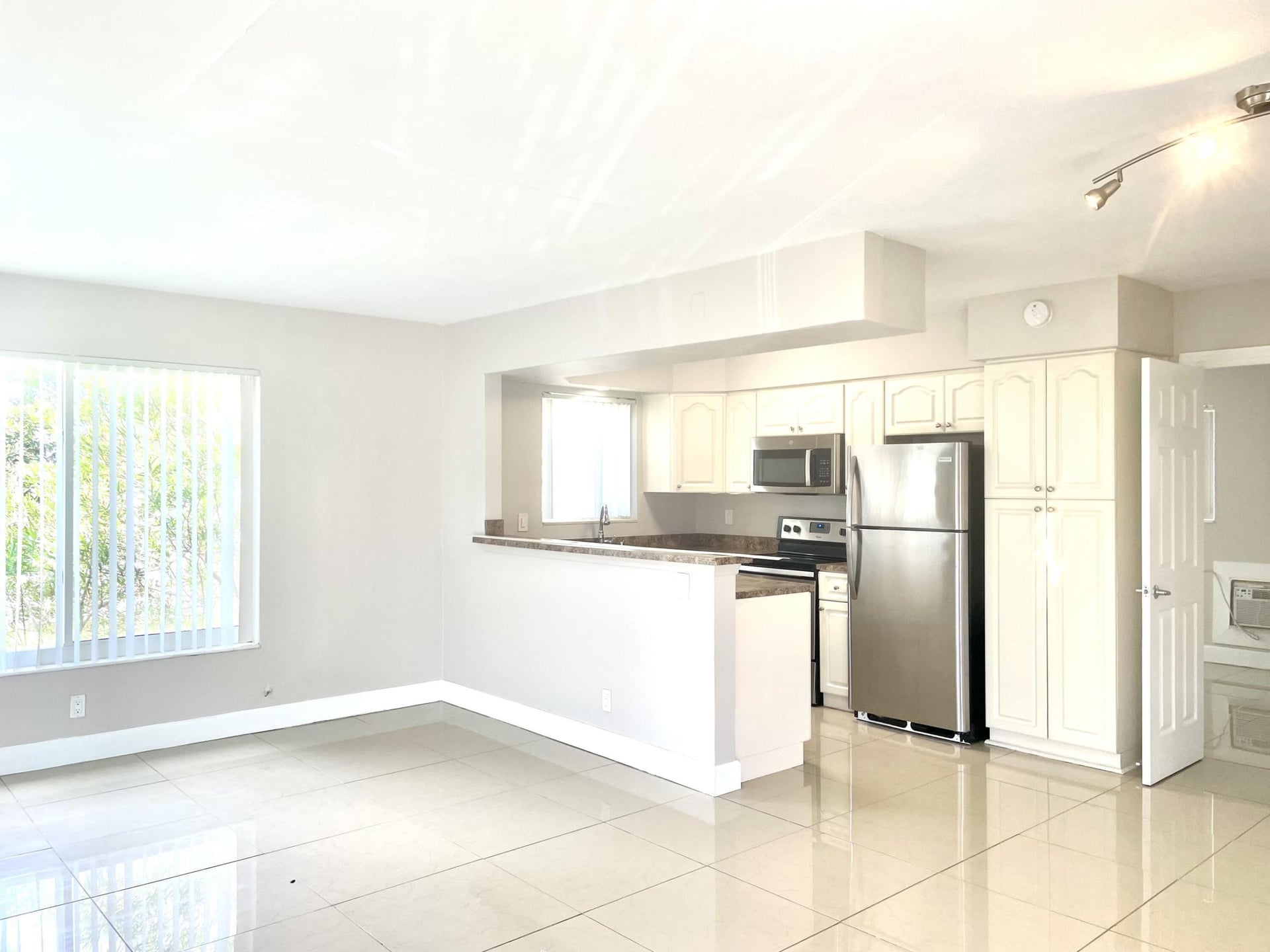 Residence photo 4