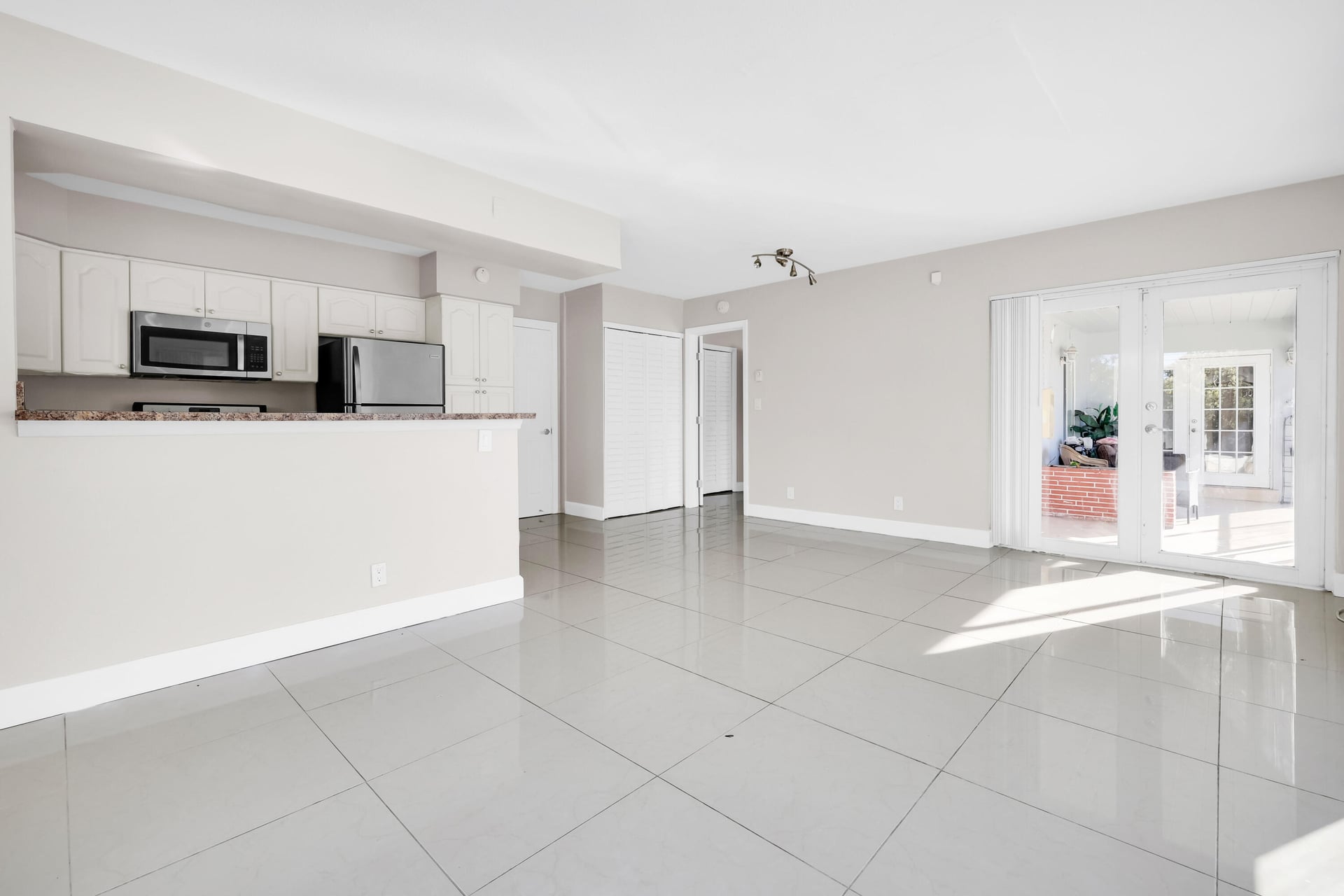 Residence photo 18