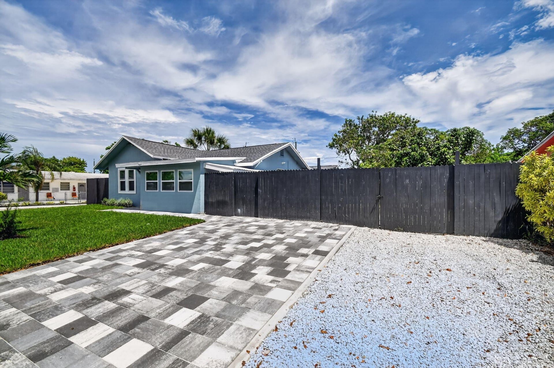  Residence photo 4