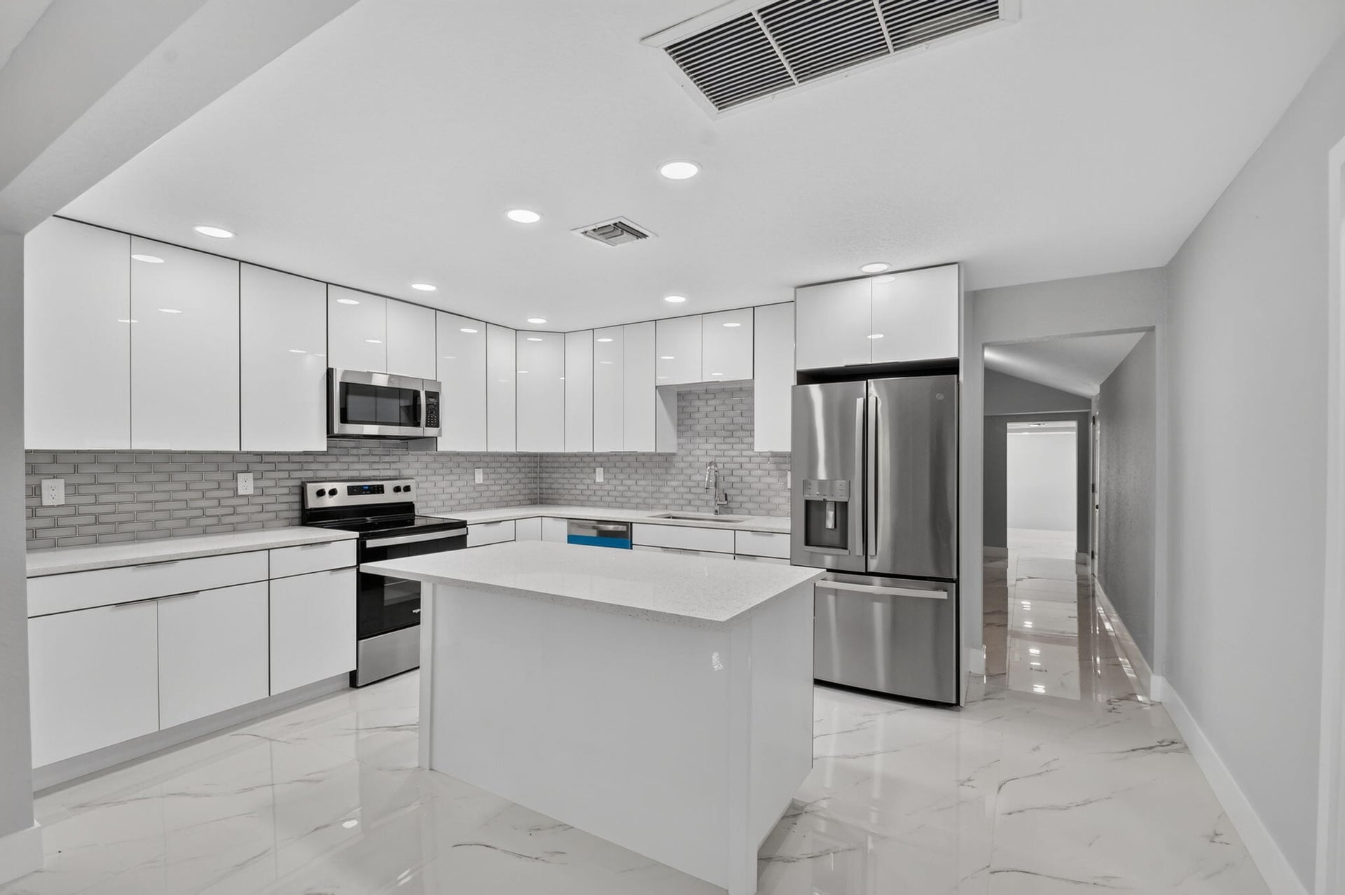  Residence photo 11