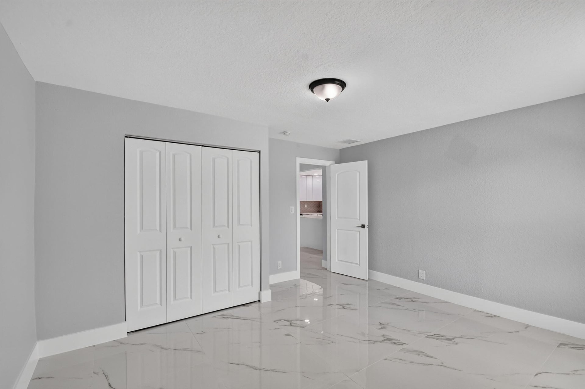  Residence photo 33