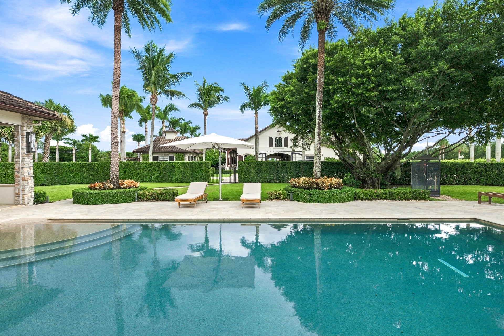 Palm Beach Point Residence photo 27