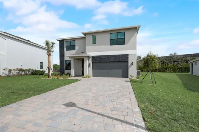 Residence photo 3