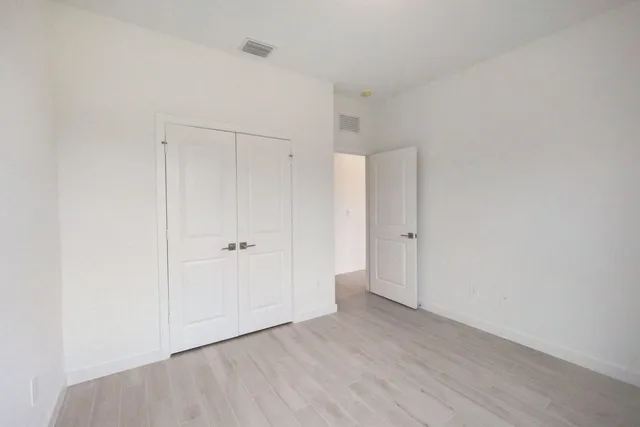 Residence photo 12