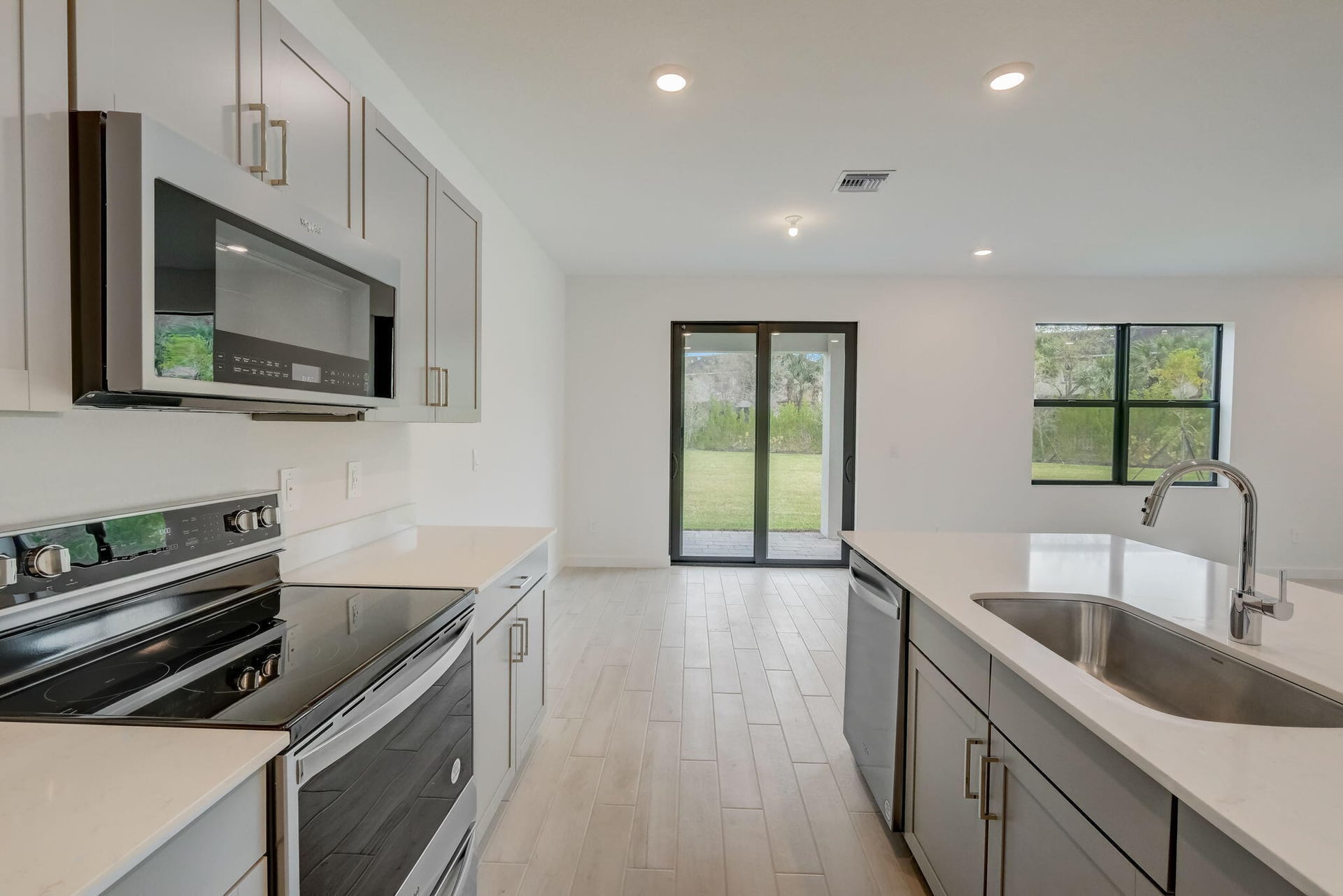 Residence photo 22