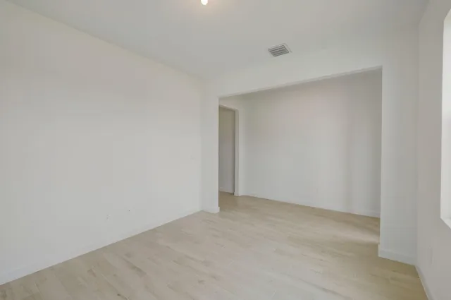 Residence photo 24