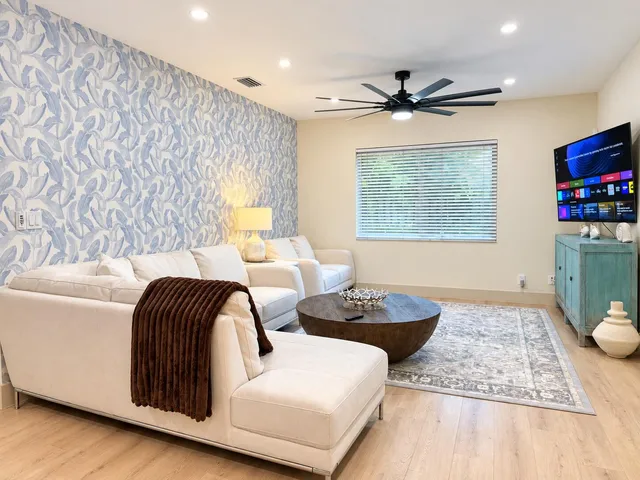 Residence photo 6