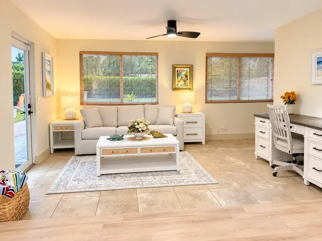 Residence photo 12