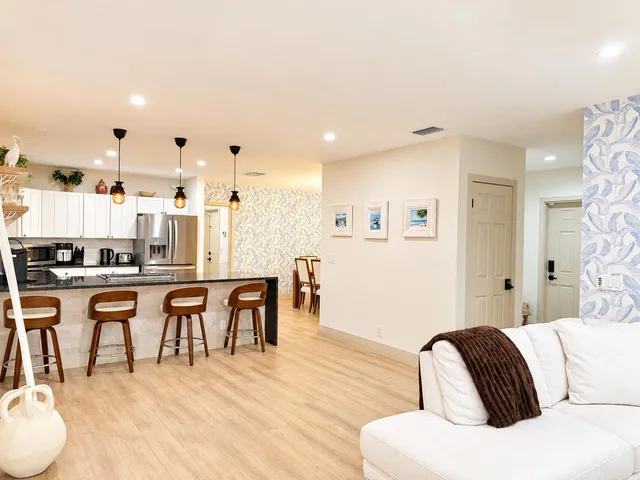 Residence photo 16