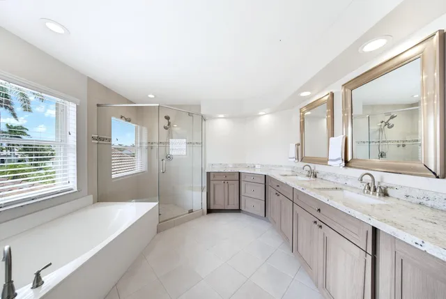 Boca Isles Residence photo 32