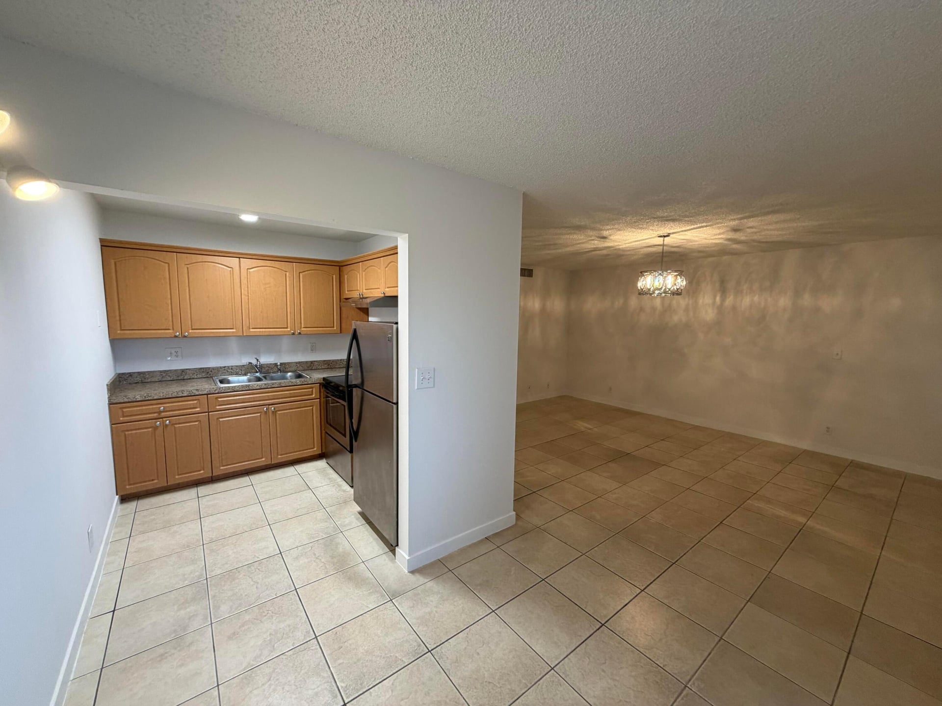 Unit 314 photo 12