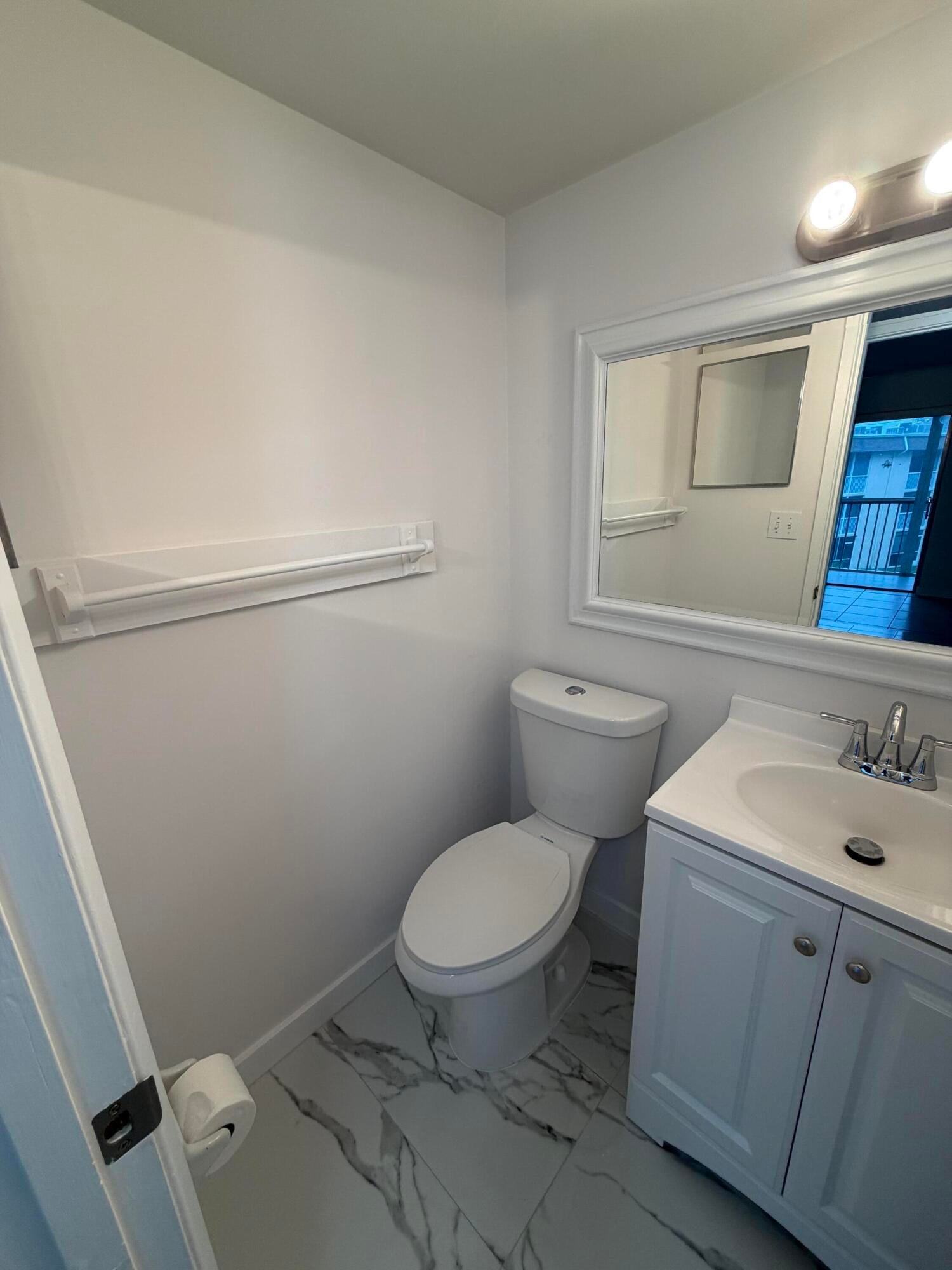 Unit 314 photo 18