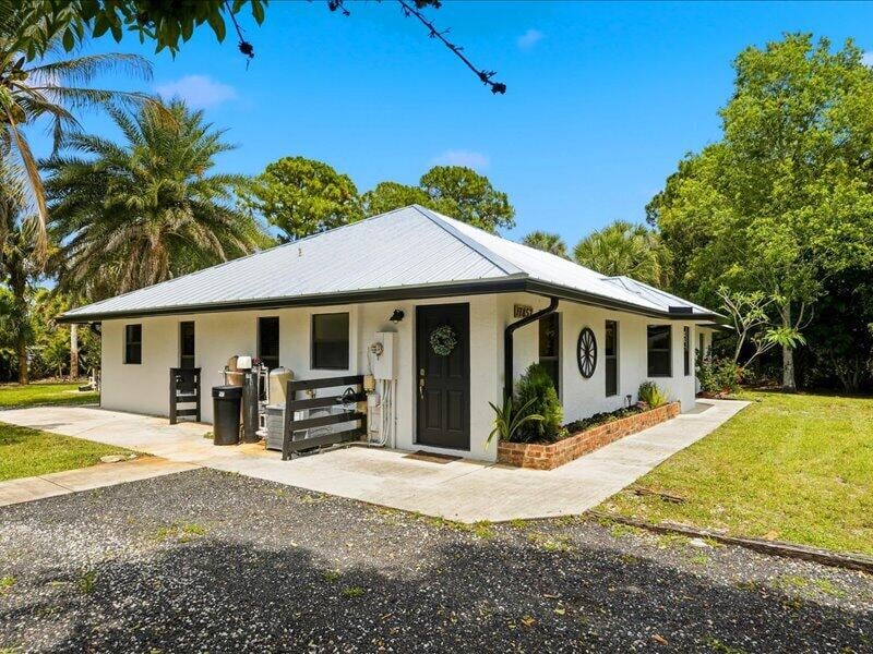 Residence photo 6