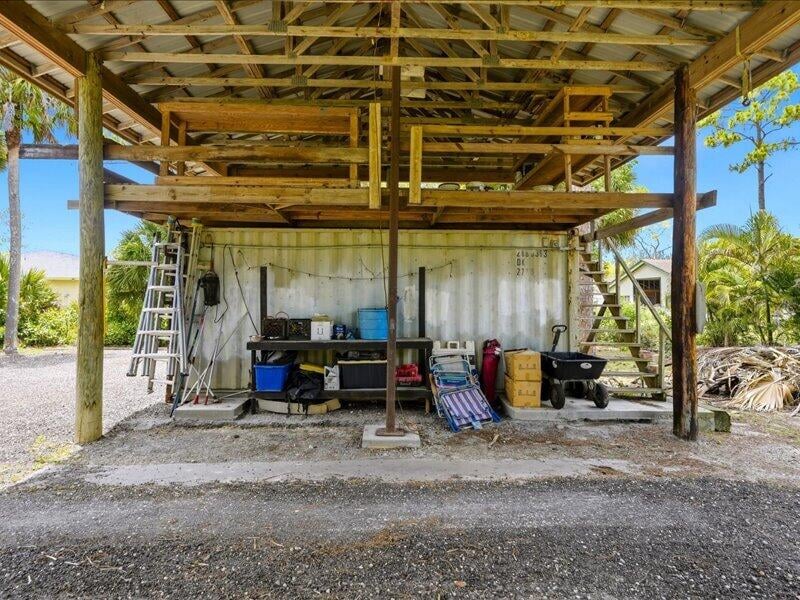  Residence photo 8